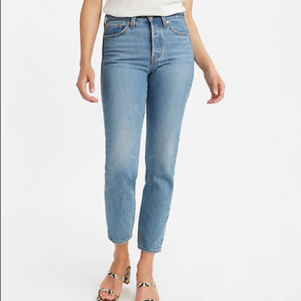 Levi’s Wedgie Fit Ankle Womens Jeans Size 28 NWT
